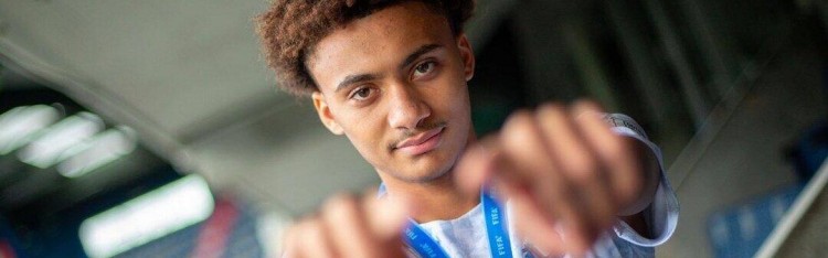 记者：莱比锡考虑冬窗签下卡昂边锋戈米斯，价格200万到400万欧