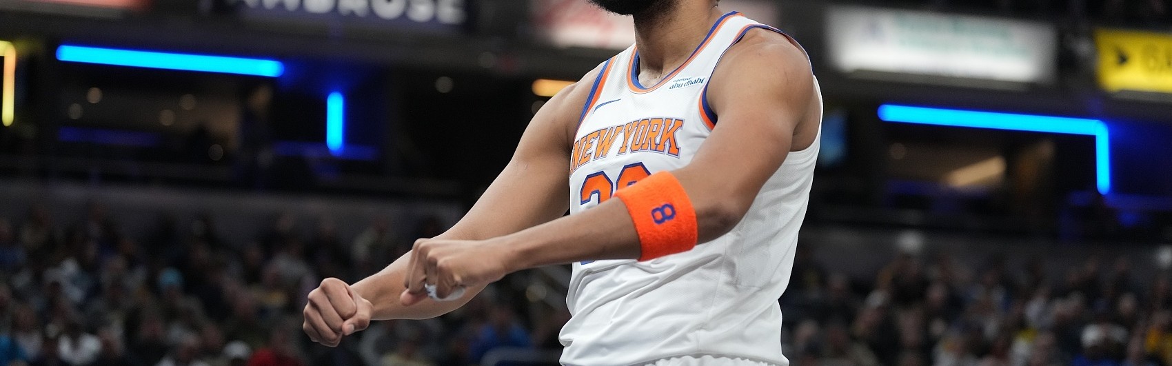 锡伯杜：唐斯的传球比在森林狼时好了一些 哈特整场都在飞奔