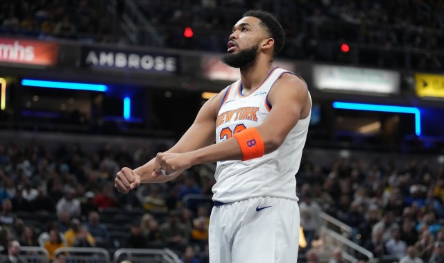 锡伯杜：唐斯的传球比在森林狼时好了一些 哈特整场都在飞奔