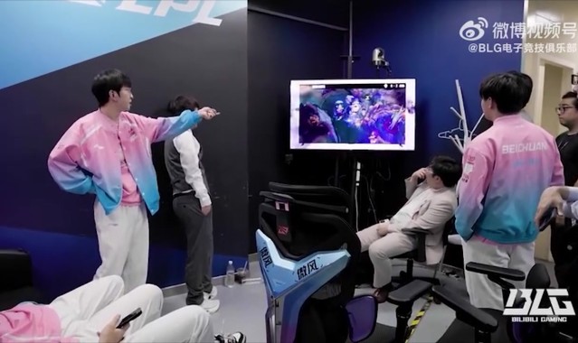 Bin：4个MVP一把塞恩一把羊，在我们队里拿MVP有点难啊