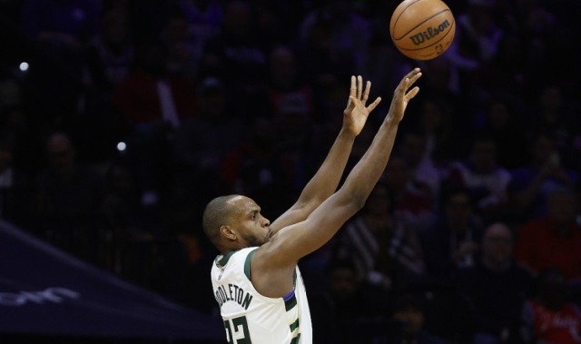 这个纪录字母破不了！米德尔顿三分出手和命中数皆雄鹿队史最高