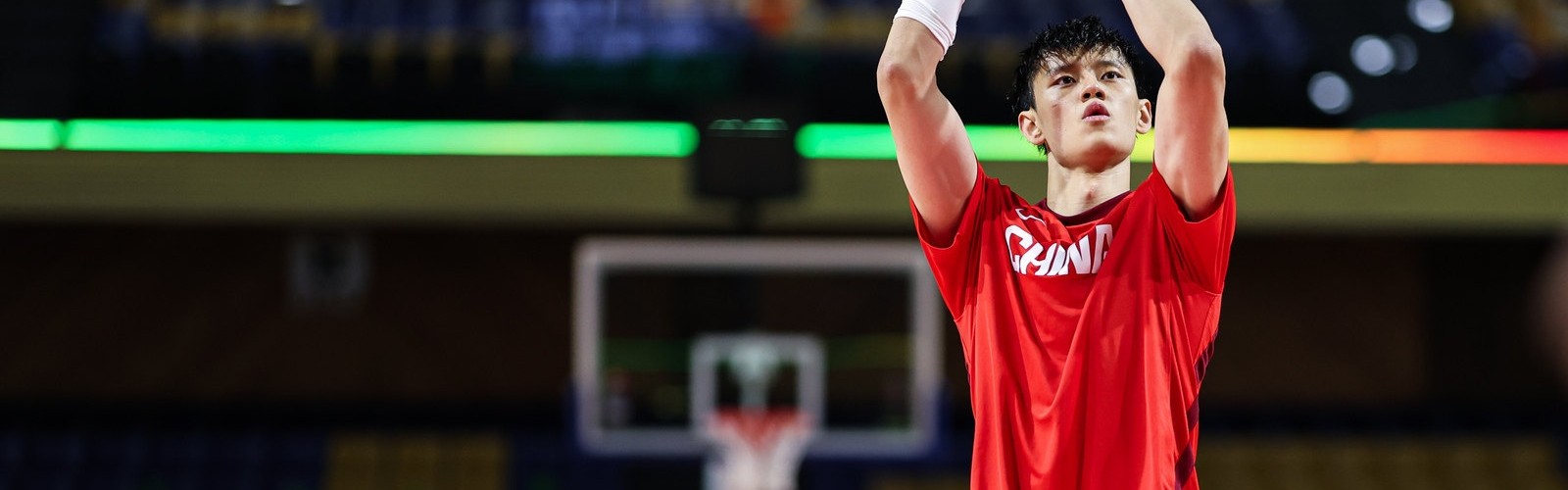 曾凡博：两场亚预赛我们做了大量训练&录像分析 一定会全力以赴