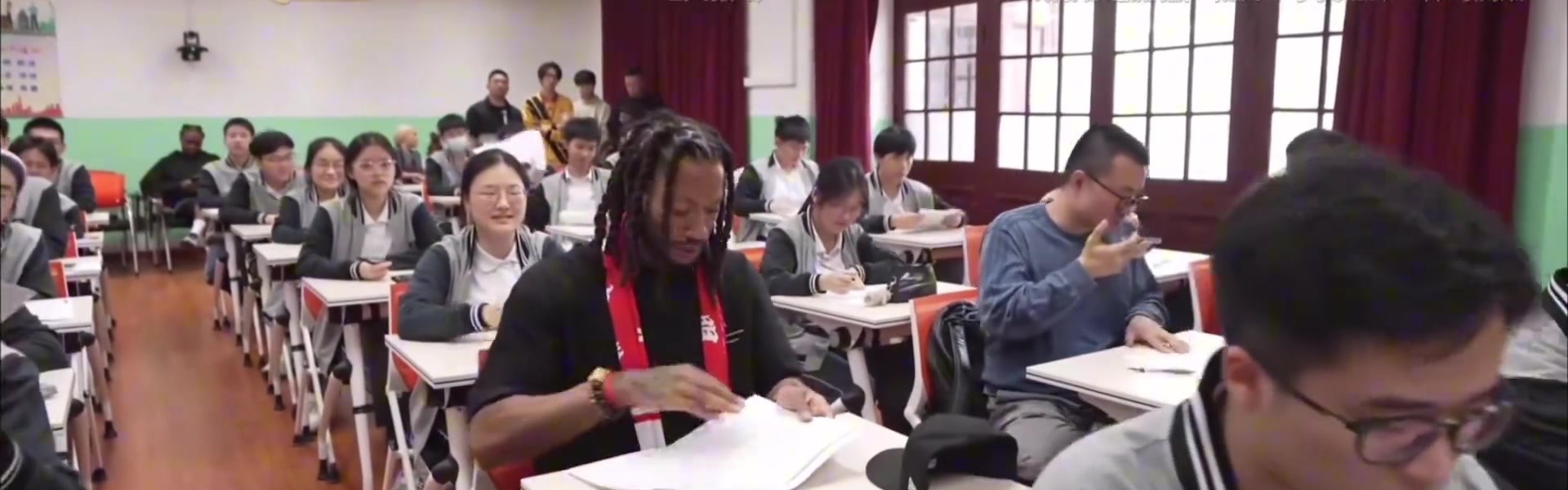 秋童当主持😍罗斯和徐静雨考英语 鲸鱼都选C 玫瑰母语也不行？